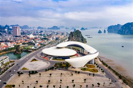  THE QUANG NINH EXHIBITION AND CONVENTION CENTER